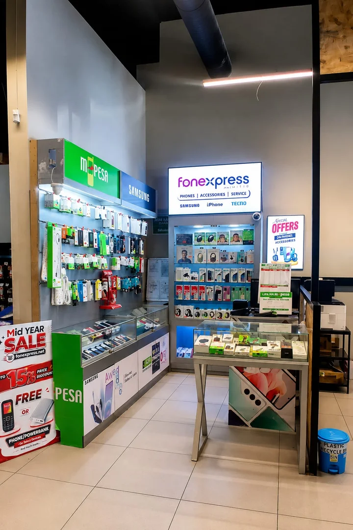 FONEXPRESS CINEMAX
